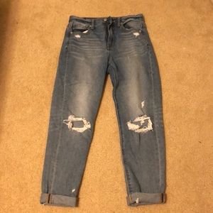 American eagle ripped jeans